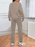 Women's Jogging Set - Oversized Sweatshirt & High-Waisted Joggers - Soft & Comfortable