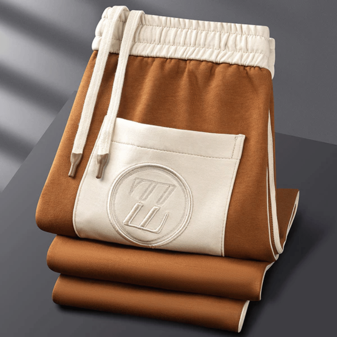 Men's Tracksuit - Zip-up Jacket & Tapered Pants - High Collar & Side Pockets