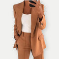 Elegant blazer and trouser set for women