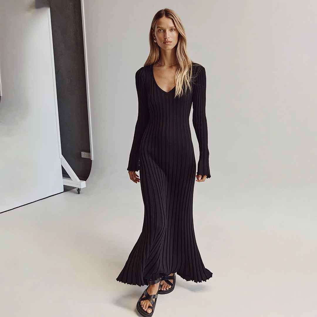 Women's Knitted Maxi Dress - V-neck - Long-sleeved - Fitted Ribbed Design