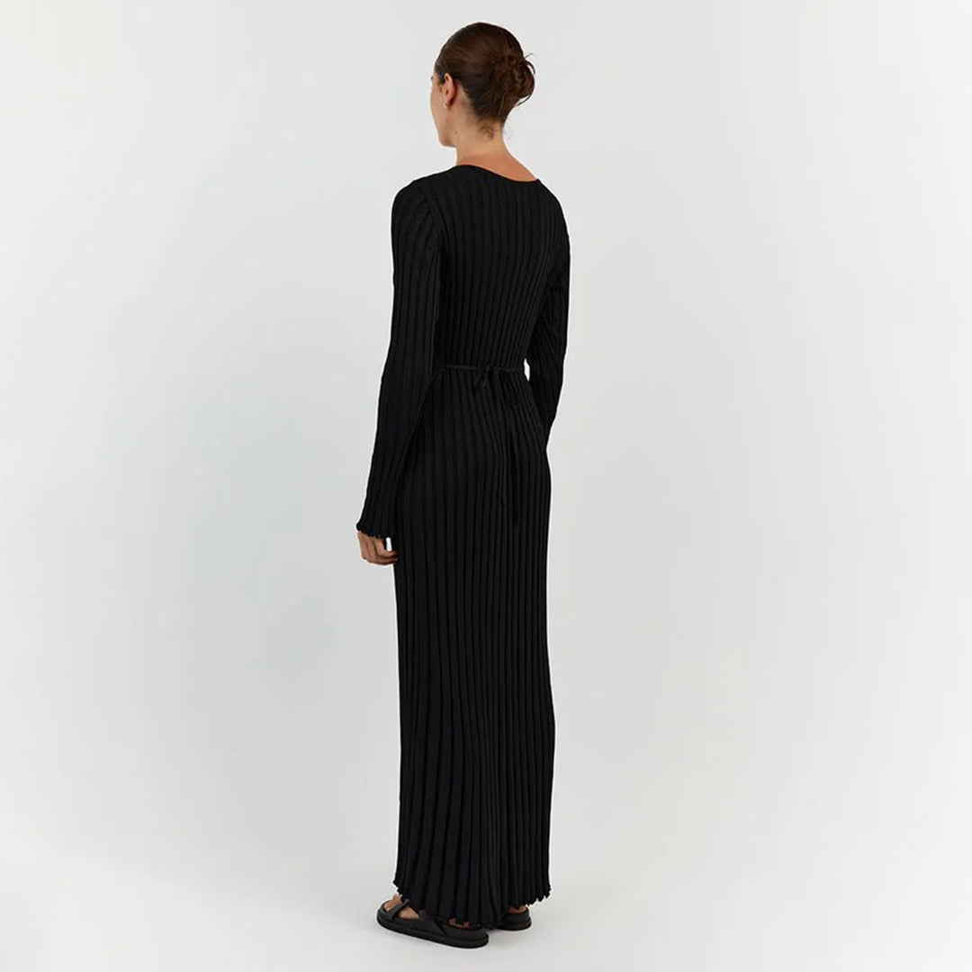 Women's Knitted Maxi Dress - V-neck - Long-sleeved - Fitted Ribbed Design