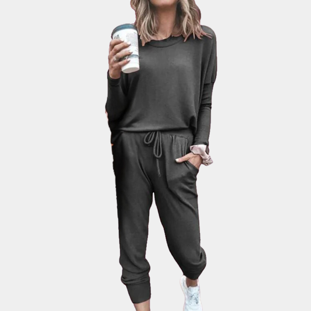 Women's Loungewear Set - Long-Sleeve Crew Neck Top & Joggers - Elastic Waist & Pockets