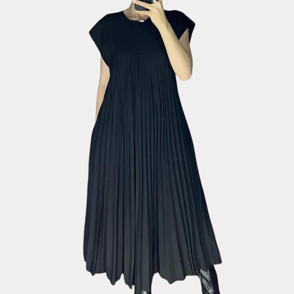 Women's Maxi Dress - Pleated Design - Round Neck - Short Sleeves - Elegant and Airy