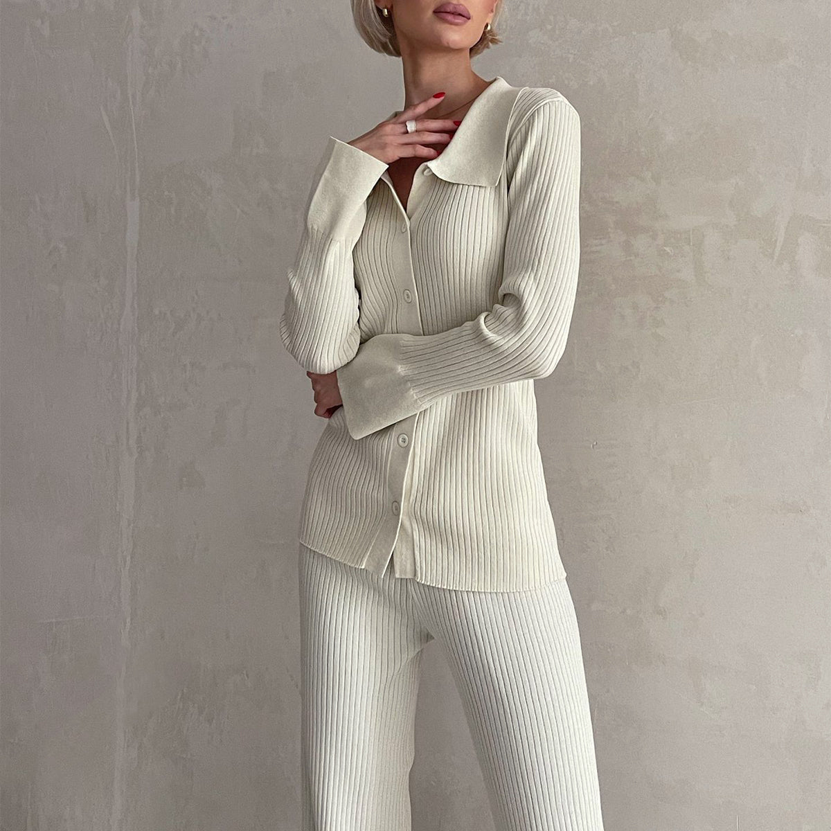 Women's Knitted Set - Ribbed Design - Cardigan with Buttons - Elastic Waist Pants