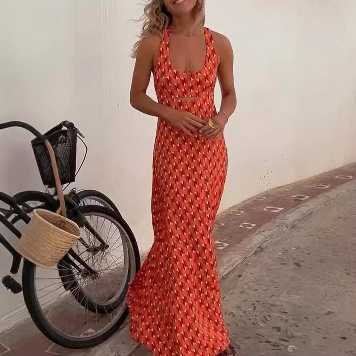 Dress for women – Long slim fit – Halterneck with cut-out – Light and breathable