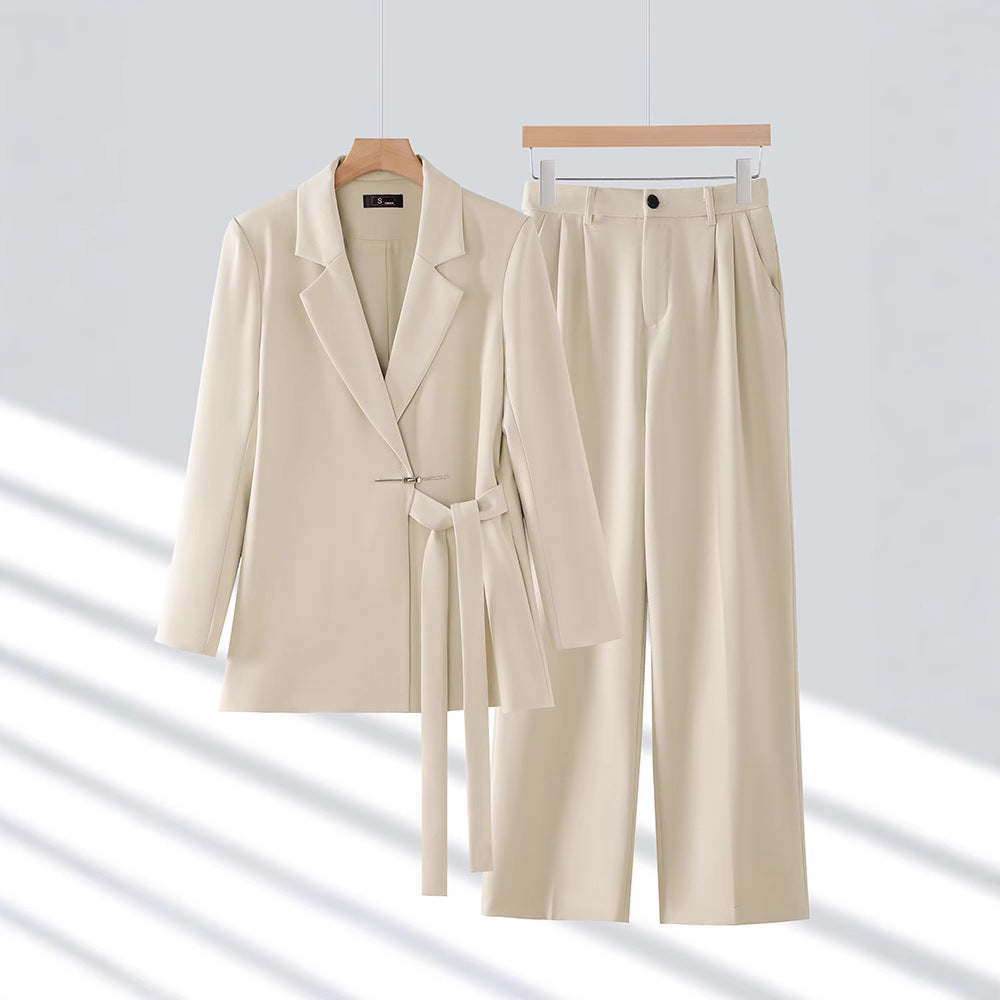 Women's Blazer Set – Tailored Fit – Belt at Waist – Wide Trousers – Luxurious Fabric
