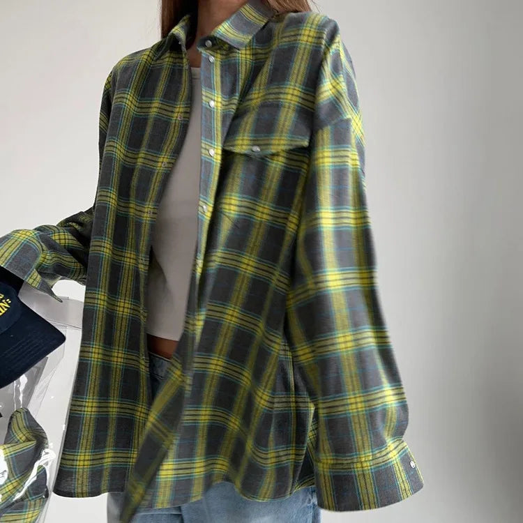 Women's Oversized Checkered Shirt - Long Sleeved - Button Closure - Breast Pockets