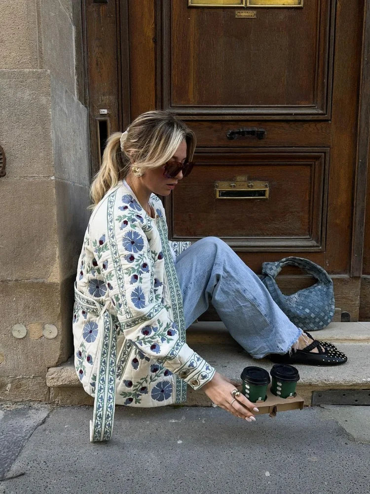 Women's Jacket - Embroidered Floral Pattern - Straight Cut - Round Neck - Long-Sleeved