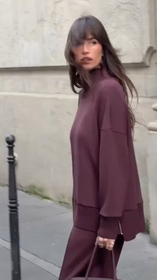 Women's Knit Sweater – Oversized Fit – High Neck – Soft and Comfortable