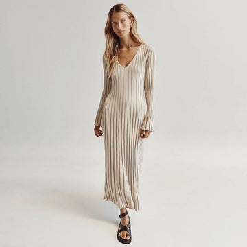 Knitted Fitted Ribbed V-Neck Long-Sleeved Maxi Dress