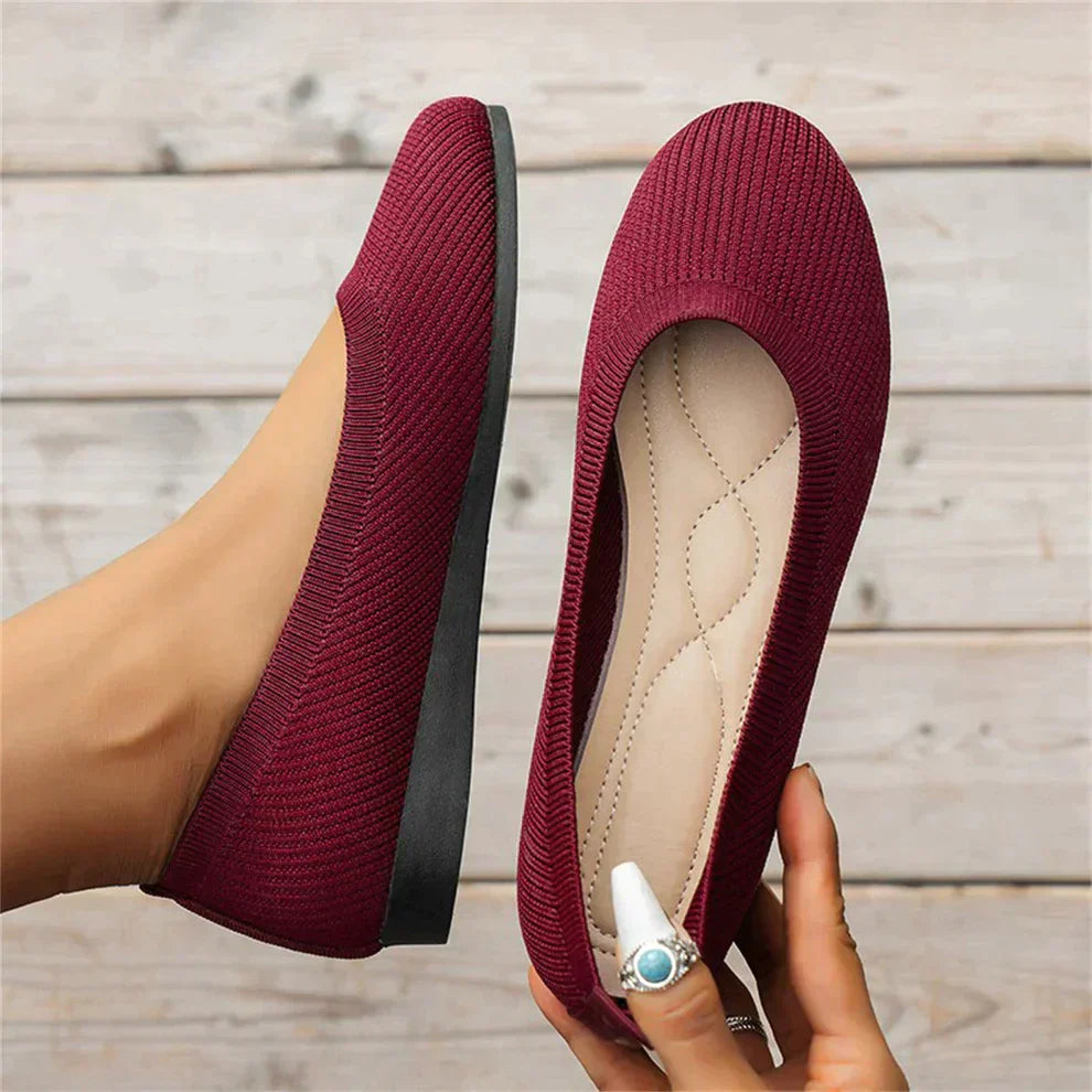 Women's Slip-on Shoes – Breathable Knit – Lightweight – Comfortable Fit – Seamless Design