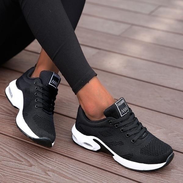 Women's Sneakers – Breathable Mesh – Shock-Absorbing Sole – Lace-Up Closure – Everyday Comfort