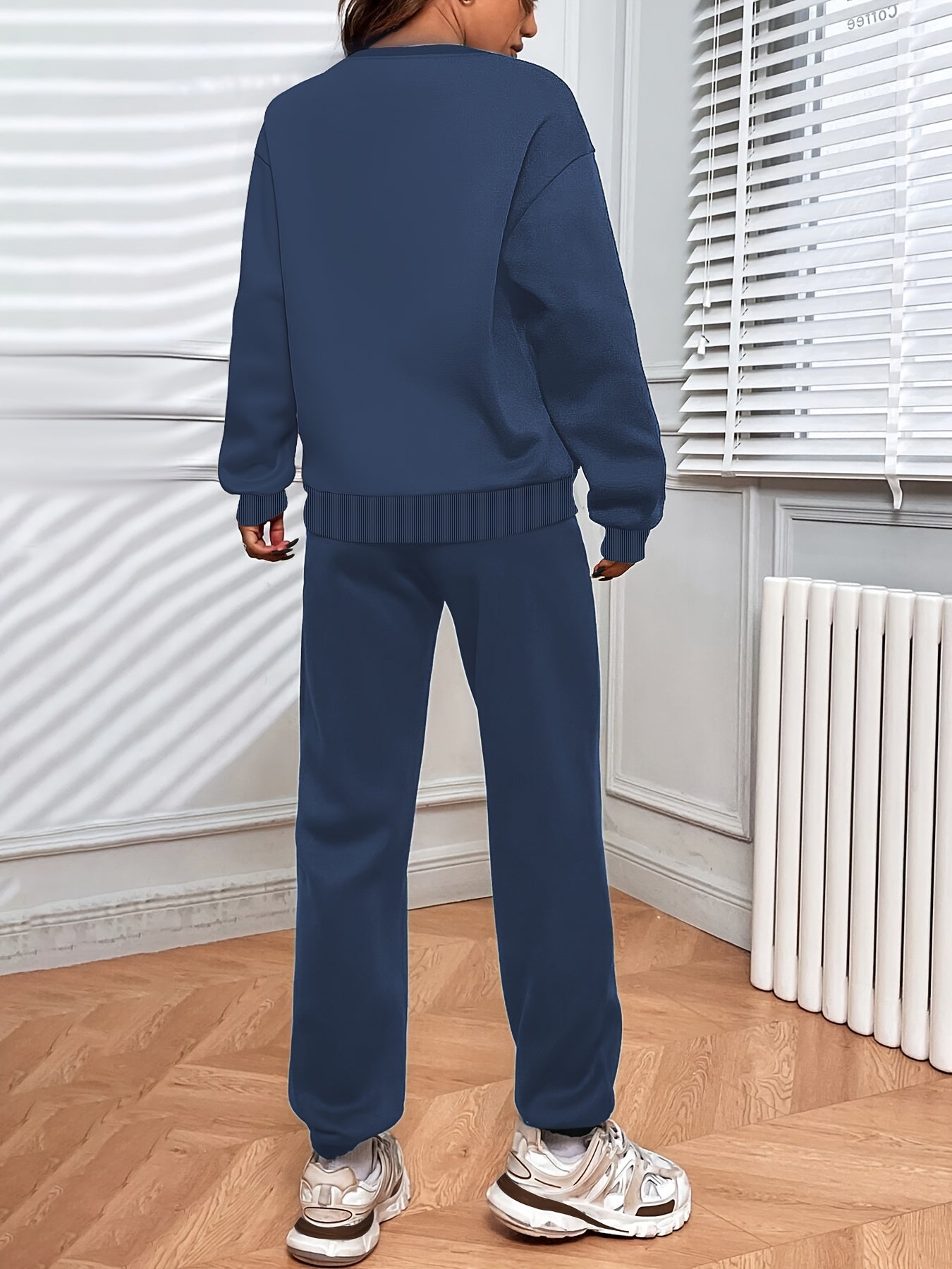 Women's Jogging Set - Oversized Sweatshirt & High-Waisted Joggers - Soft & Comfortable