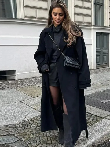 Double-Breasted Structured Shoulder Wool Overcoat