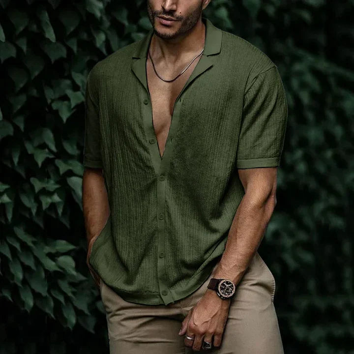 Men's Shirt - Short Sleeved - Light and Breathable - Button Closure - Relaxed Fit