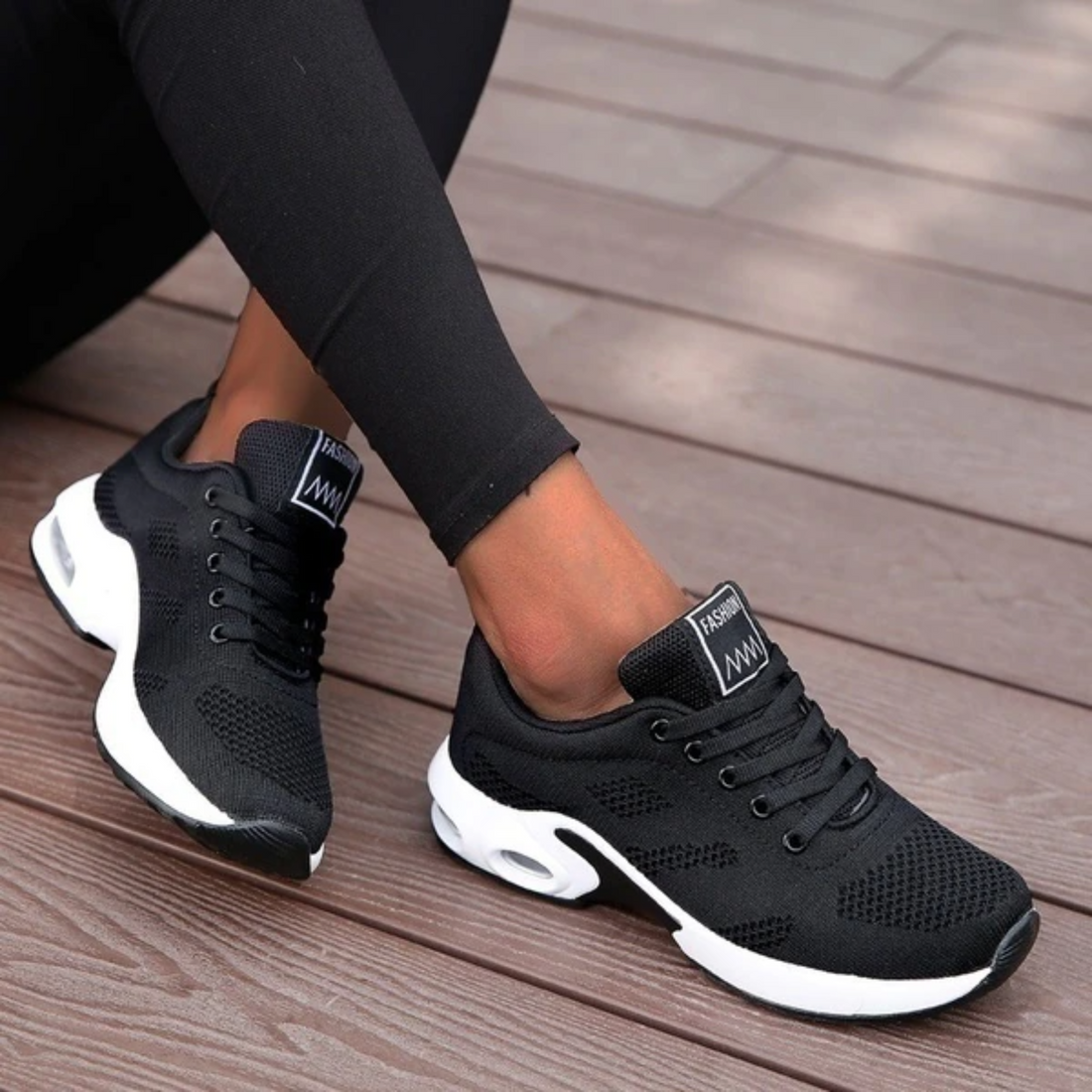 Women's running shoes – Breathable mesh – Supportive fit – Padded orthopedic sole