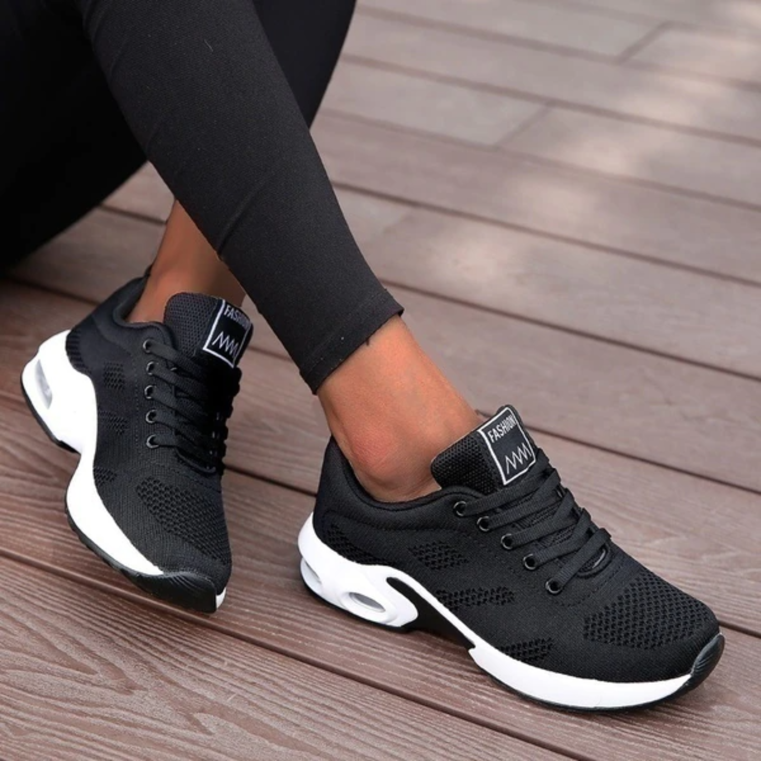Women's running shoes – Breathable mesh – Supportive fit – Padded orthopedic sole