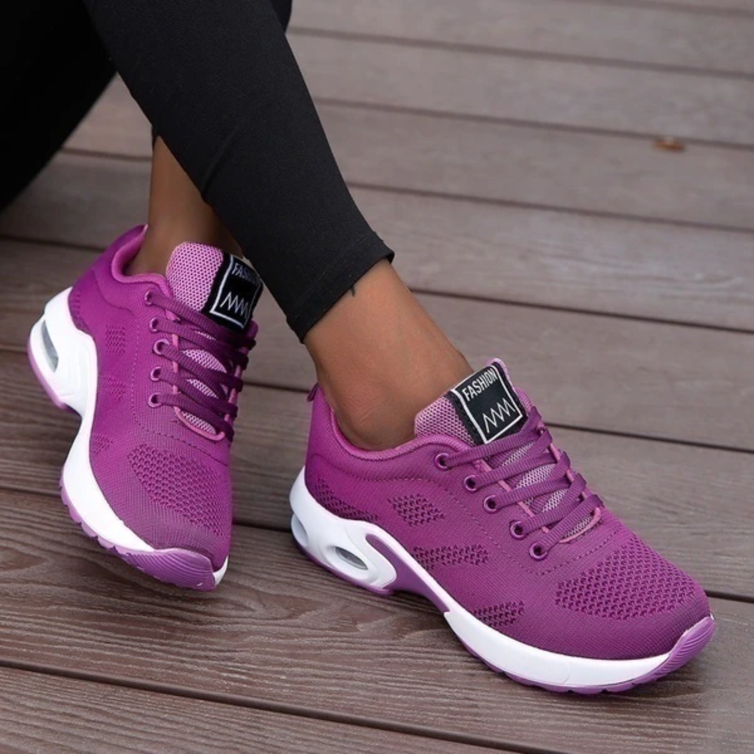 Women's running shoes – Breathable mesh – Supportive fit – Padded orthopedic sole