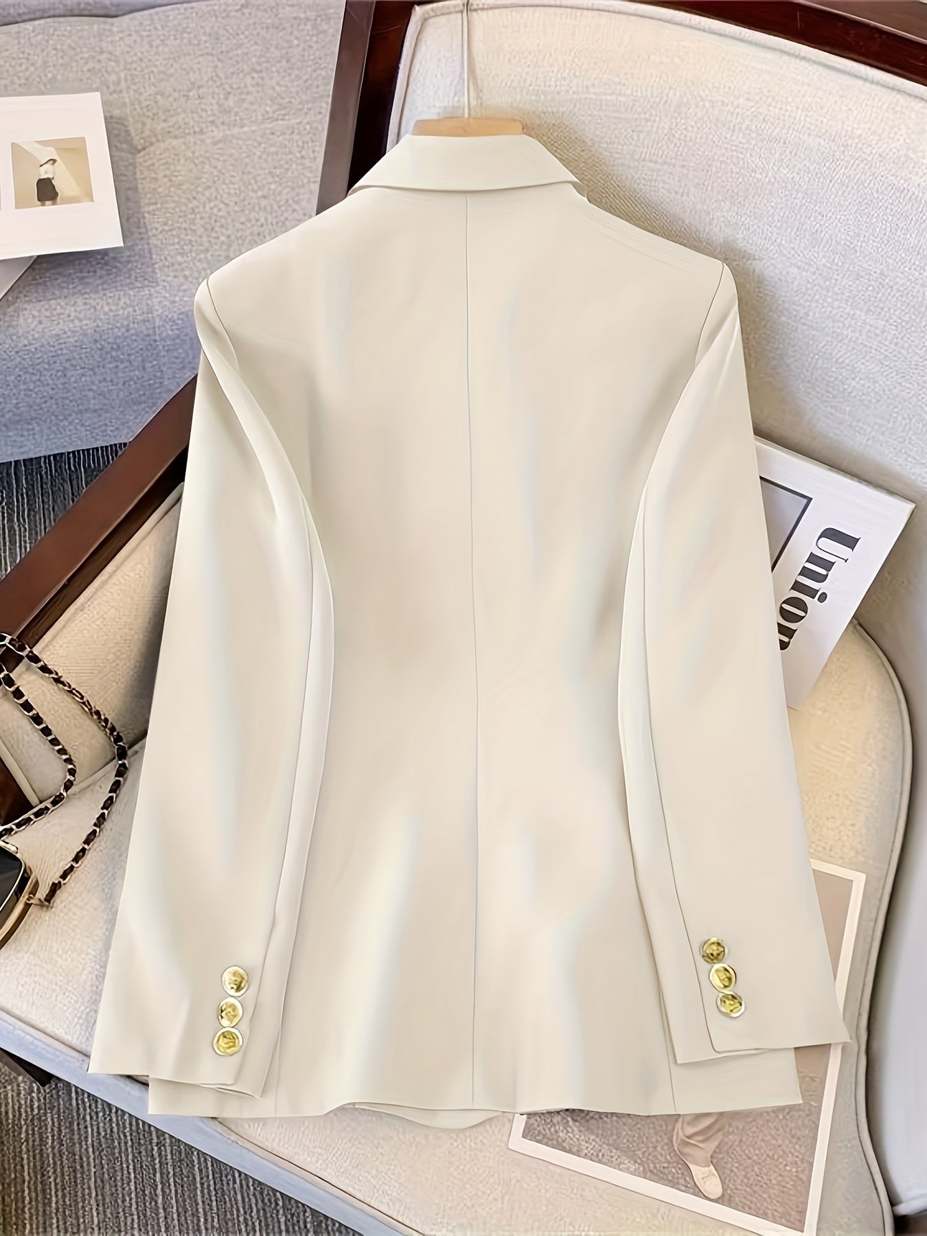 Women's Blazer - Double-Breasted - Sculpted Fit - Notch Lapels - Formal Look