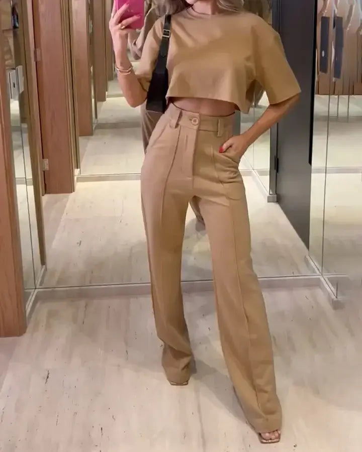 Comfortable Cropped Top Wide-Leg Set