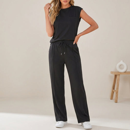 Women's Relaxed Two-Piece Lounge Set with Modern Summer Silhouette