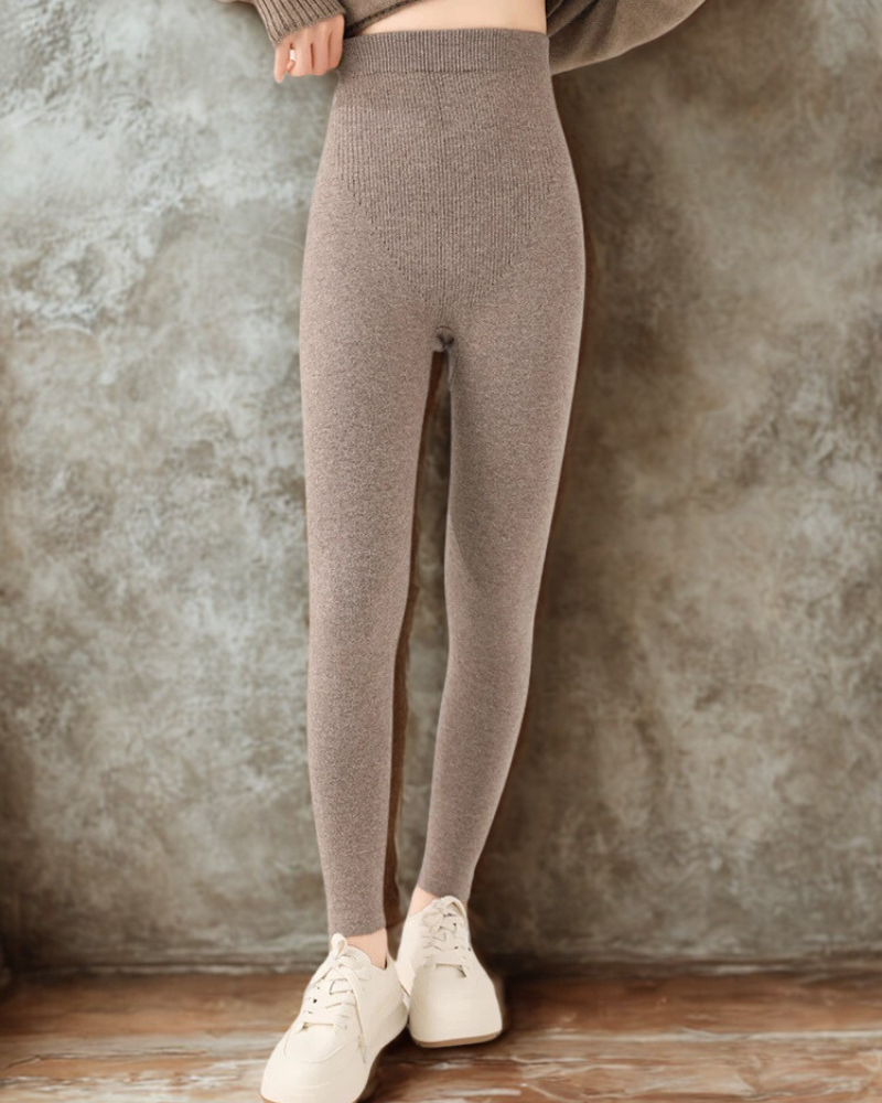 Slim Fit Ribbed Knit Leggings