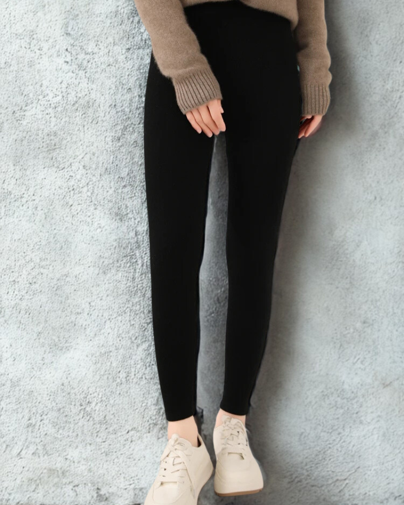 Slim Fit Ribbed Knit Leggings