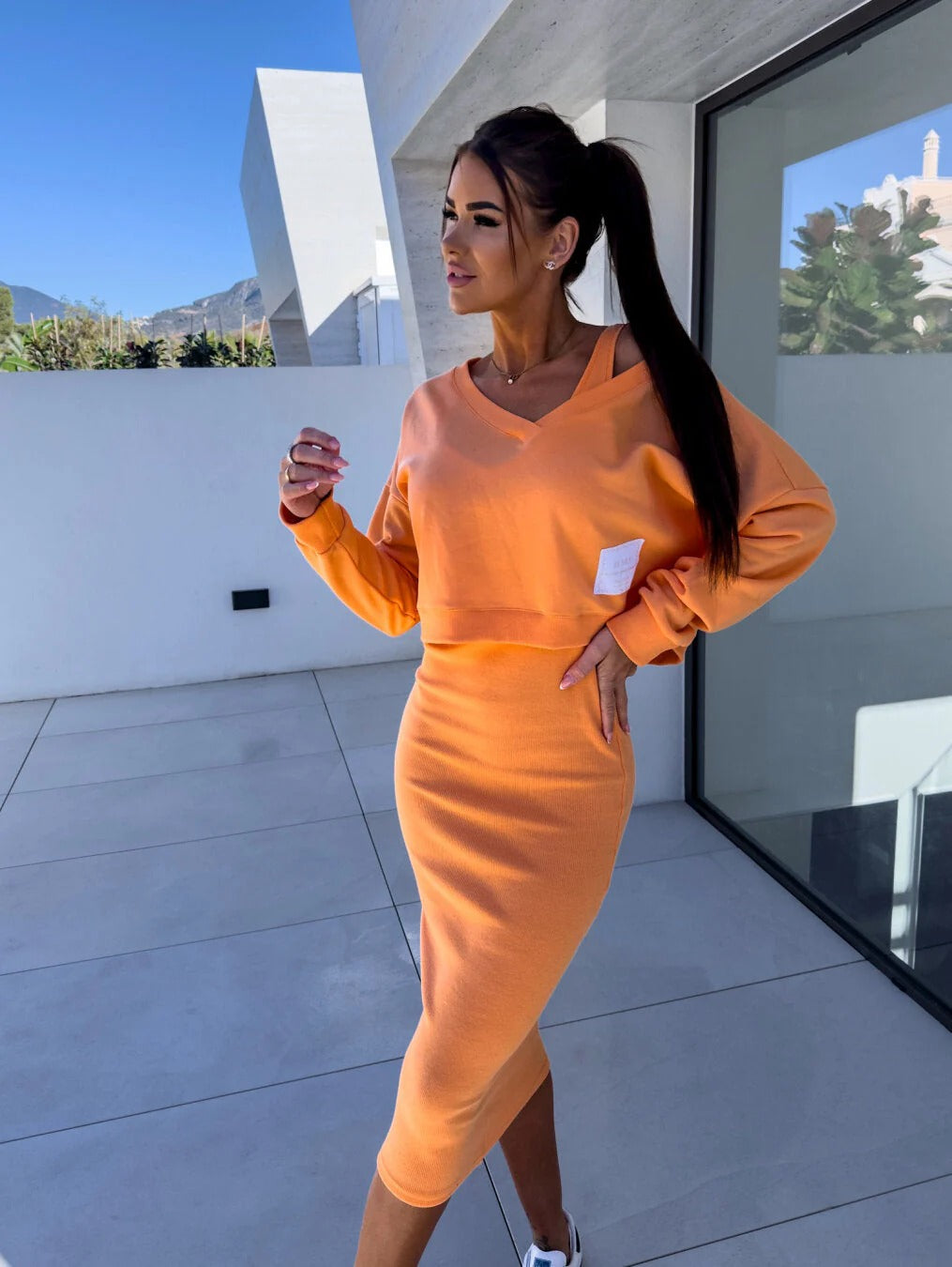 Women's Set - Long-Sleeved V-Neck Crop Top - High-Waisted Bodycon Midi Skirt - Stretchable