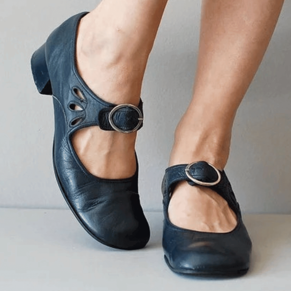 Women's Mary Jane Shoes – Leather Look – Low Block Heel – Round Toe – Buckle with Cut-Outs