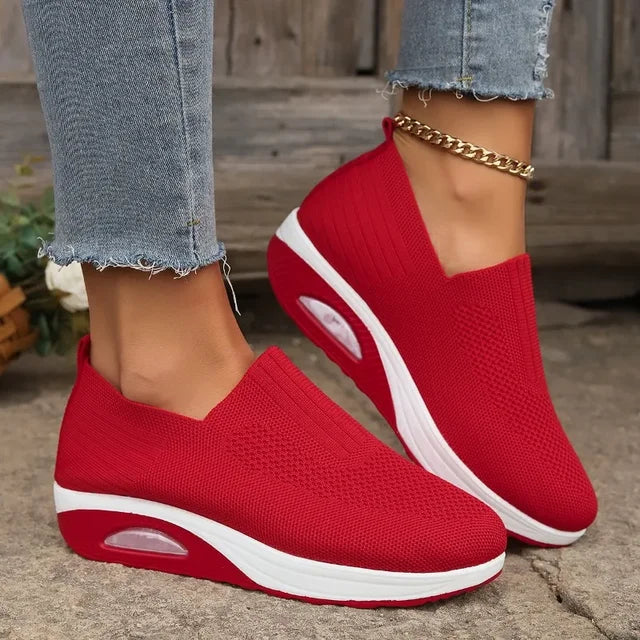Women's Slip-on Sneakers – Breathable Knit – Lightweight Sole with Air Cushioning – Comfort Fit