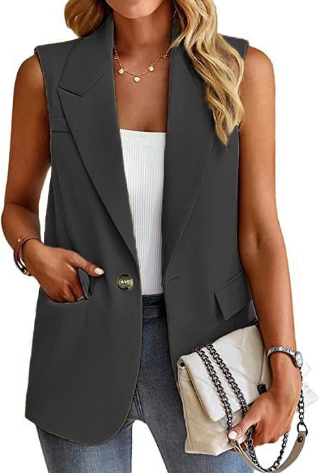 Women's blazer vest – Tailored fit – Sleeveless – Notch lapels – Single button – Pockets