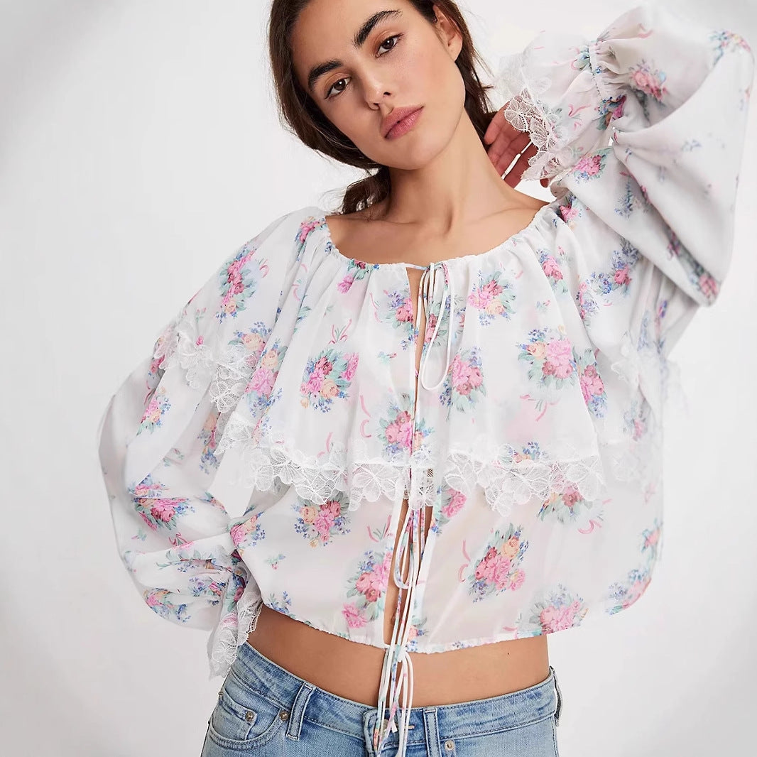 Damebluse – Chiffon – Løstsiddende Pasform – Blomstermønster – Blondekant – Bindebånd