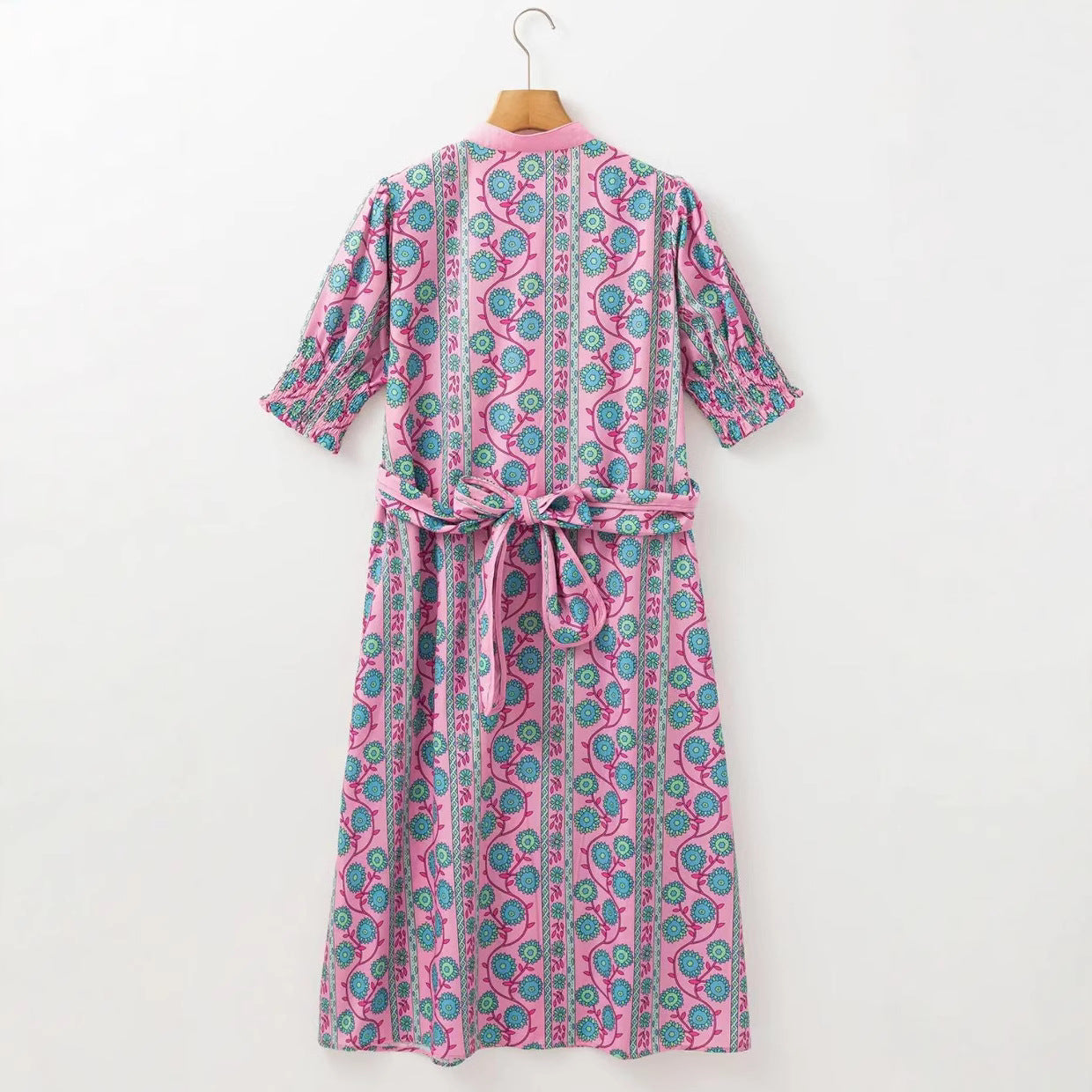 Dress for women – Midi – Floral pattern – High waist – Puff sleeves – Belt – Button closure