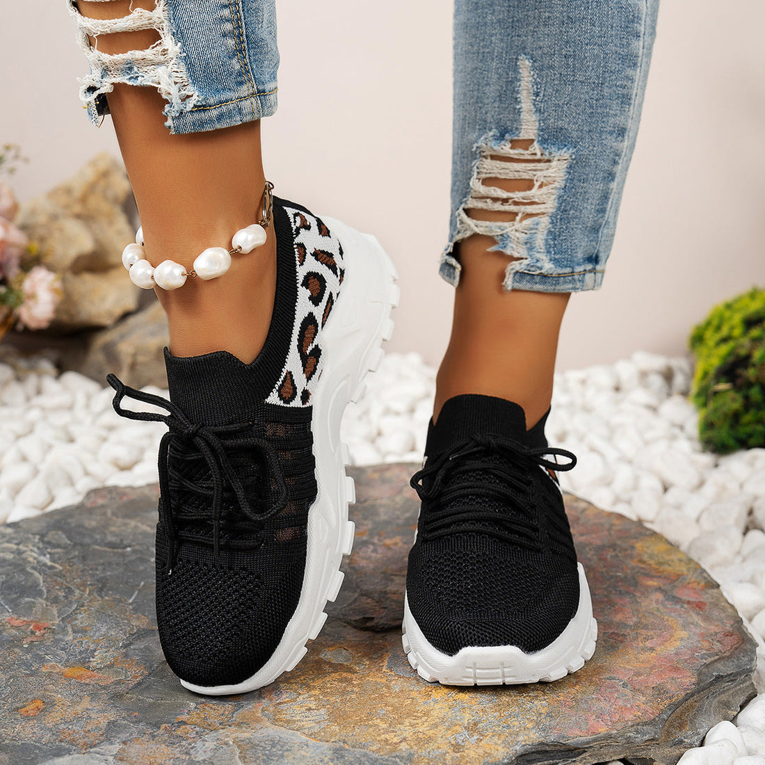 Breathable Flyknit Leopard Detail Sneakers
