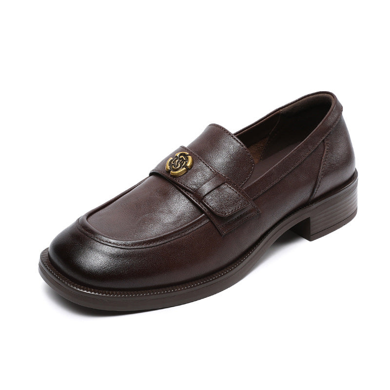 Women's Loafers – Leather – Narrow Fit – Low Heel – Moc Toe – Camellia Detail