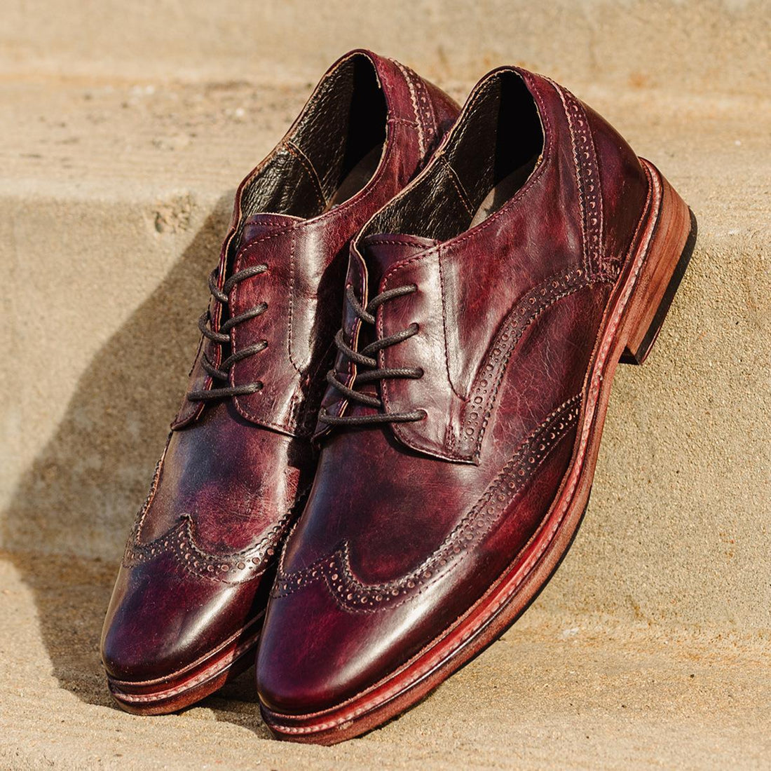 Leather Wingtip Brogue Lace-Up Shoes