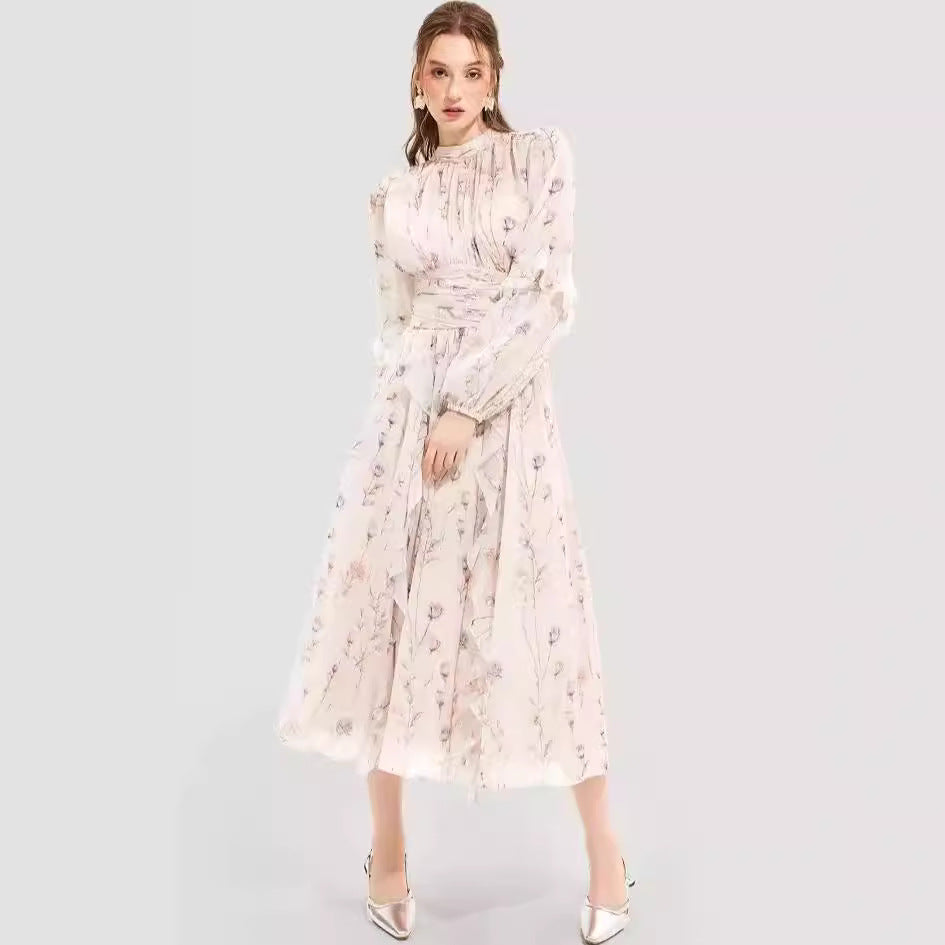 Kvinders aftenkjole – chiffon – lange ærmer – rynket talje – blomstret print