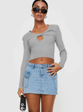 Women's Mini Skirt – Slim Fit Denim – Front Pockets – Button and Zipper Closure