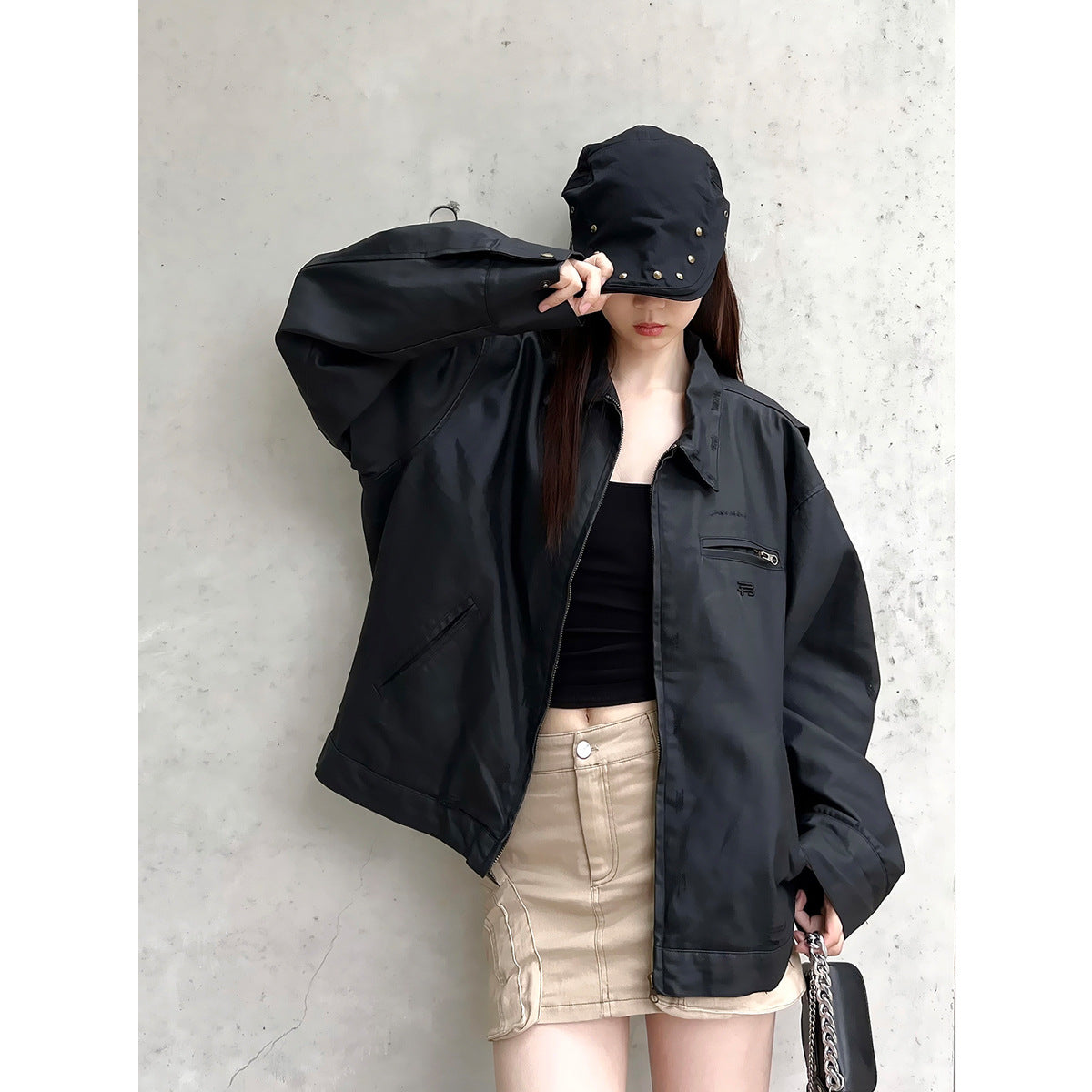 Unisex leather jacket – Oversize fit – Waxed finish – Zipper pocket chest