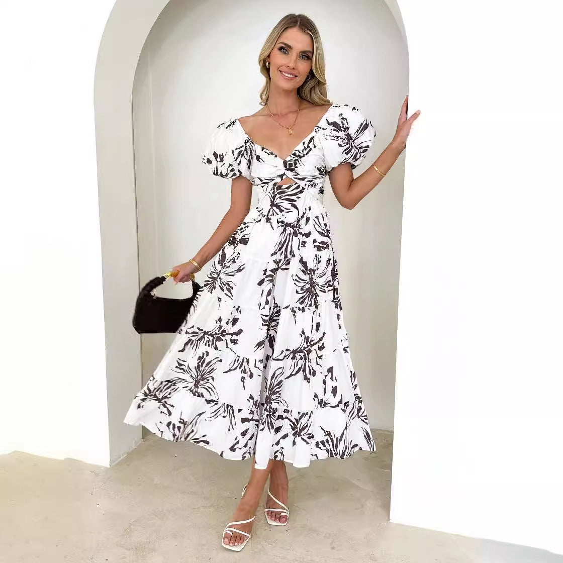 Dress for women – Maxi length – Loose fit – Puff sleeves – Cut-out waist – Layered skirt – Abstract print