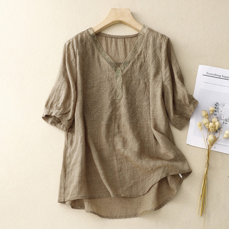 Women's Short-Sleeved Shirt – Loose Fit – V-Neck – Embroidery – Breathable Quality