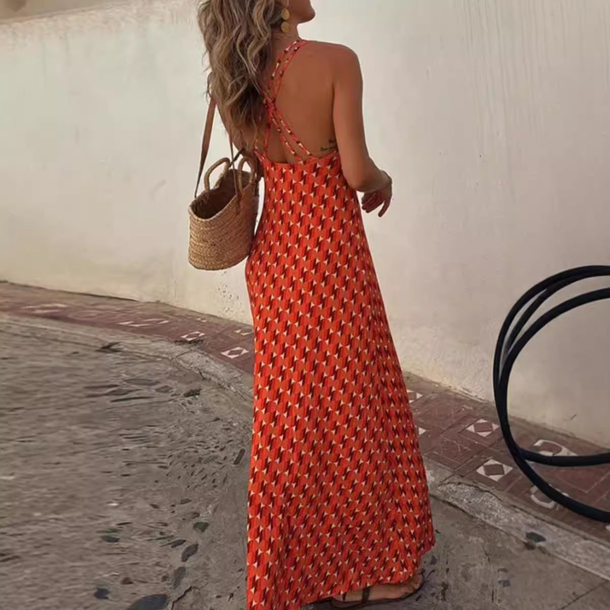 Dress for women – Long slim fit – Halterneck with cut-out – Light and breathable