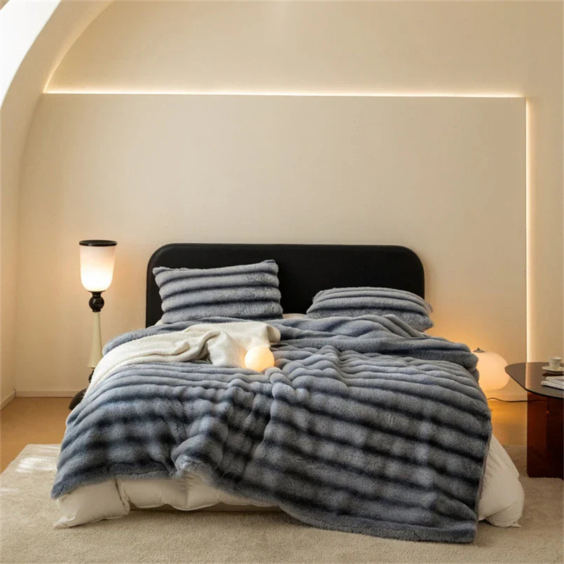 Plush Faux Fur Ribbed Throw Blanket