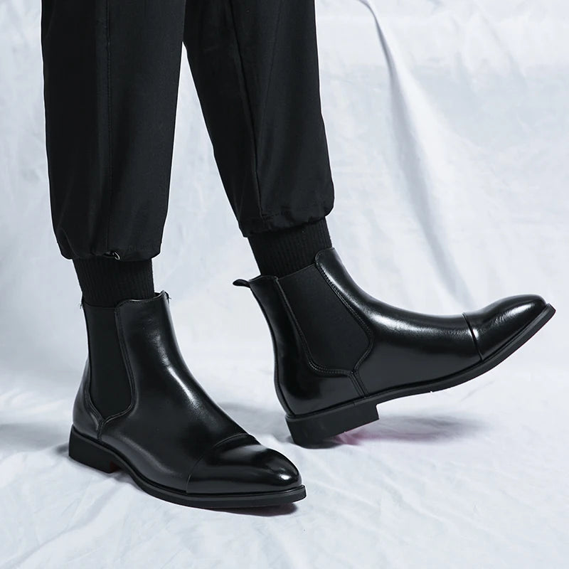 Men's Chelsea Boots – Leather – Slim Fit – Ankle Height – Cap Toe – Elastic Panels