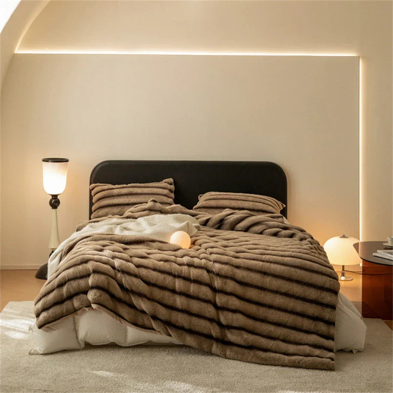 Plush Faux Fur Ribbed Throw Blanket