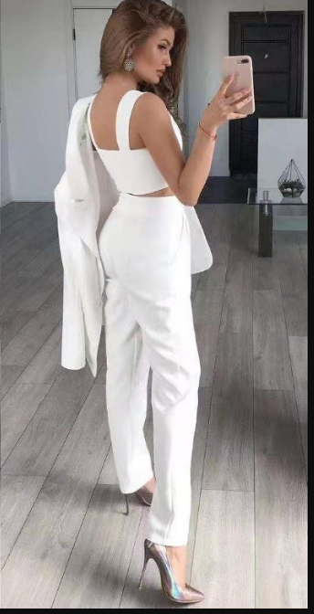 Women's Suit - 3-piece Set - Blazer with Shoulder Pads - Crop Top - High-waisted Flared Trousers