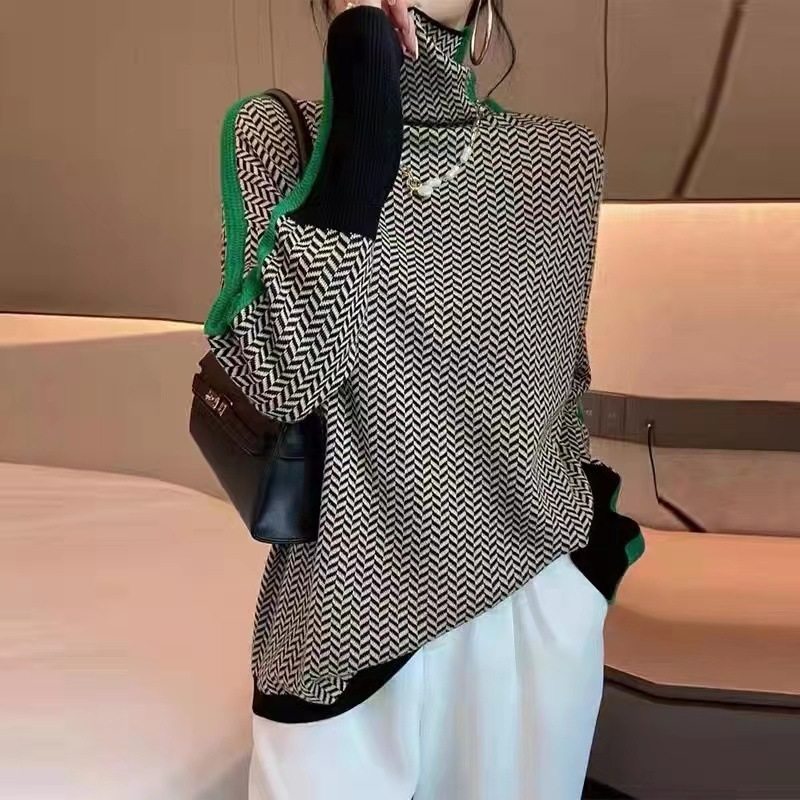 Herringbone Knit Asymmetrical Hem Sweatshirt