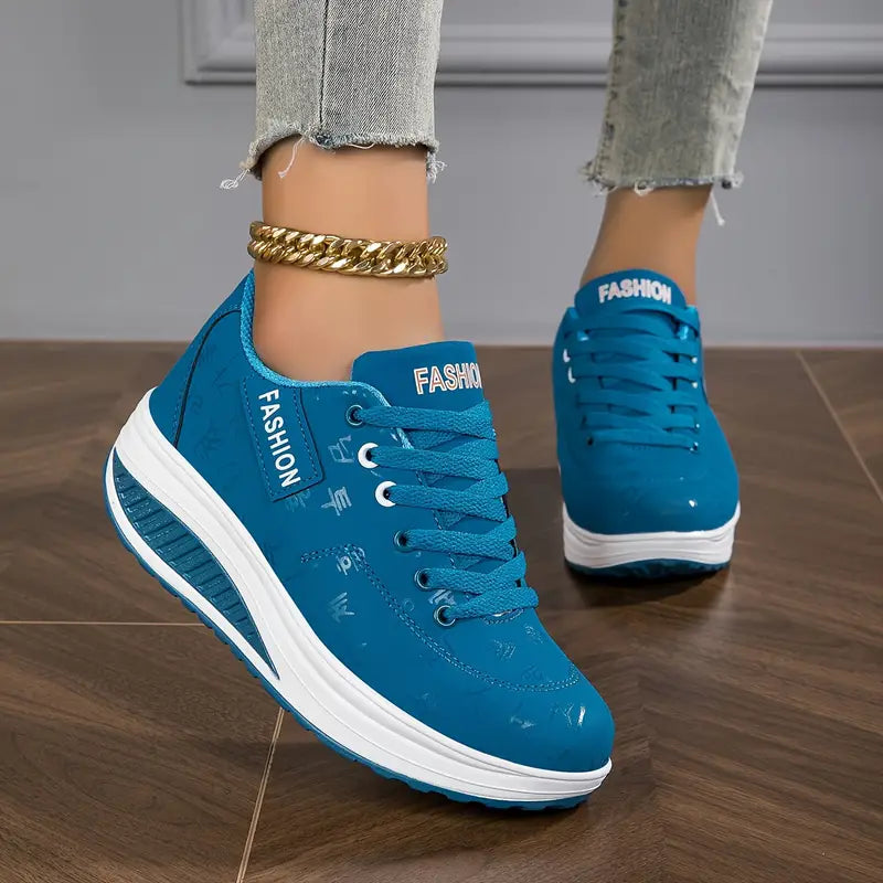 Women's training shoes – Low shaft – Breathable – Supportive fit – Padded sole