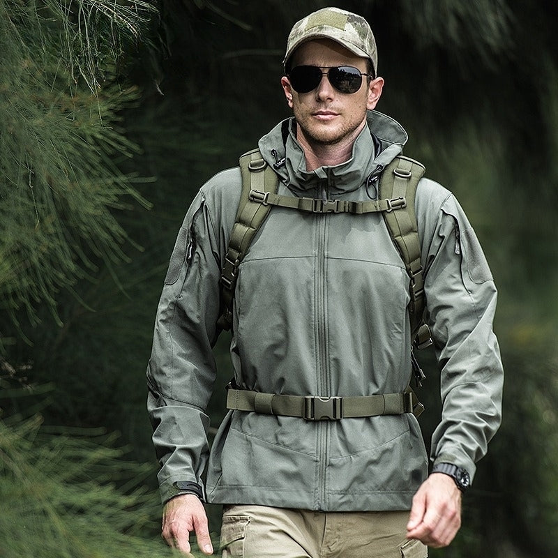 Windproof Hooded Tailored Fit Softshell Jacket