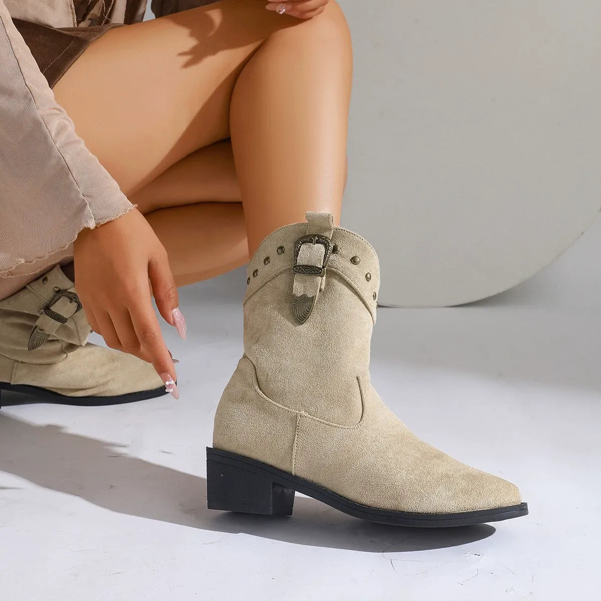 Studded Suede Pointed Toe Mid-Tube Boots